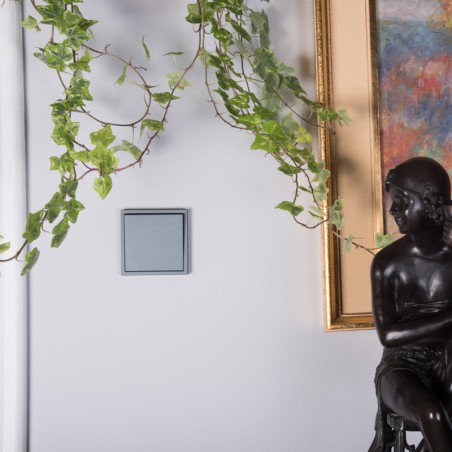 JEDNOPÓLOVÝ SPÍNAČ MODERN SCHODIŠŤOVÝ PODOMÍTKOVÝ GRAFIT BEZ ULTRA DESIGNU