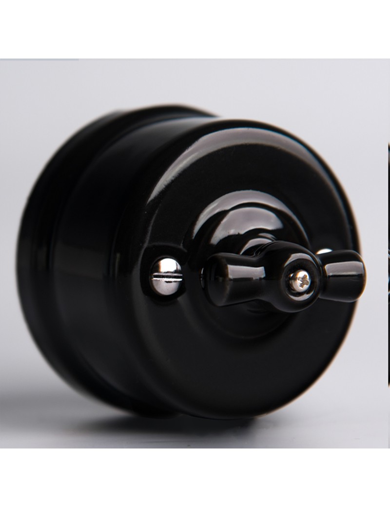 WŁĄCZNIK JEDNOTOROWY OBROTOWY