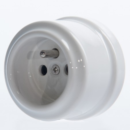 KERAMICKÁ ZÁSUVKA 230V NA OMIETKU BIELA