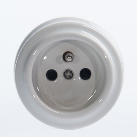 KERAMICKÁ ZÁSUVKA 230V NA OMIETKU BIELA