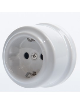 GNIAZDO 230V SCHUKO