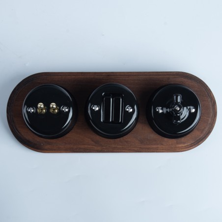 DŘEVĚNÝ RÁMEČEK TROJNÁSOBNÝ NA OMÍTKU DARK