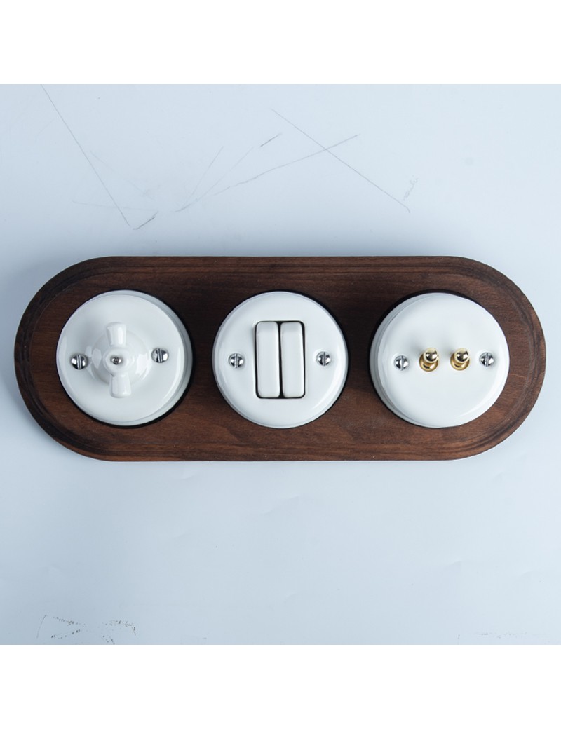 DŘEVĚNÝ RÁMEČEK TROJNÁSOBNÝ NA OMÍTKU DARK