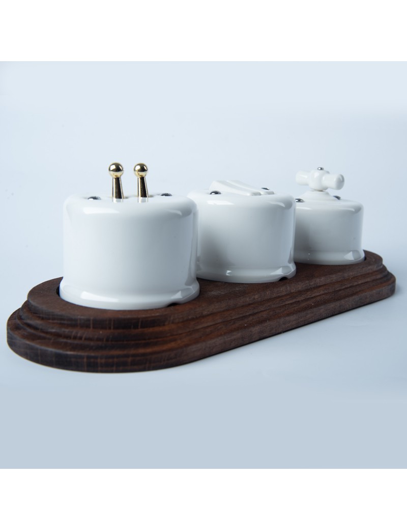 DŘEVĚNÝ RÁMEČEK TROJNÁSOBNÝ NA OMÍTKU DARK