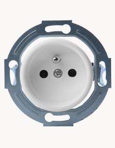 GNIAZDO 230V Z BOLCEM 2