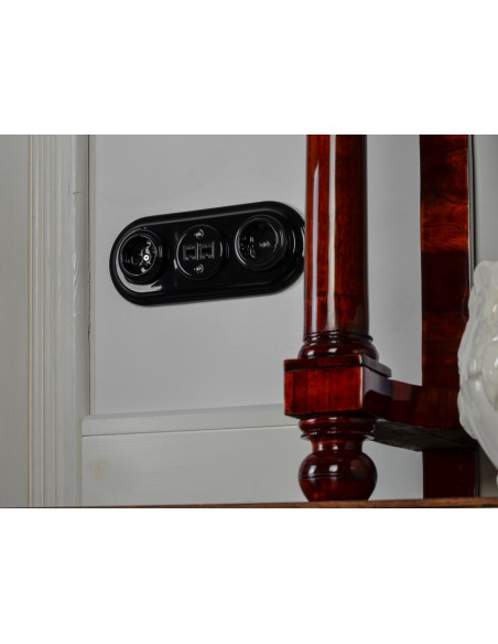CERAMIC SOCKET FLUSH-MOUNTED WITHOUT FRAME BLACK CGPTBB