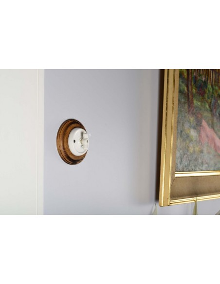 Interrupteur rotatif à un pôle pour escalier