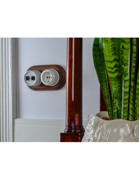 RETRO LOFT CERAMIC SURFACE MOUNTED SOCKET 2xUSB