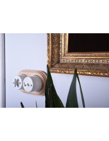 WŁĄCZNIK JEDNOTOROWY OBROTOWY