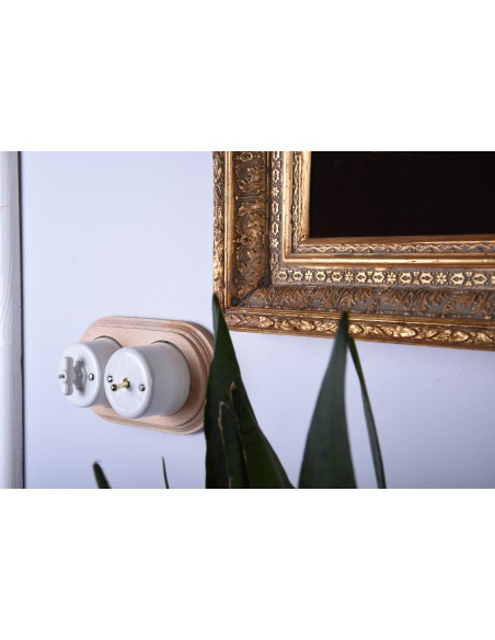 WŁĄCZNIK JEDNOTOROWY OBROTOWY