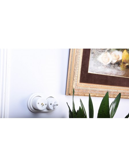 WŁĄCZNIK DWUTOROWY OBROTOWY