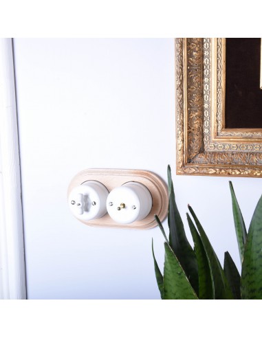 WŁĄCZNIK JEDNOTOROWY OBROTOWY