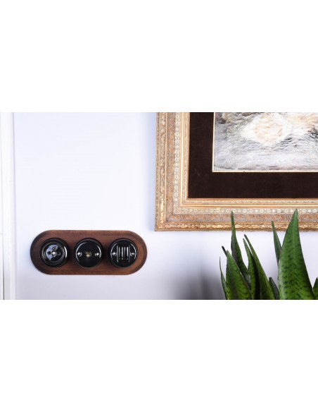 WŁĄCZNIK DWUTOROWY OBROTOWY