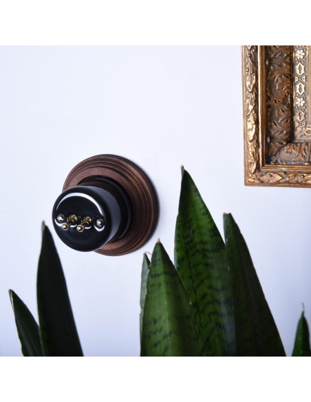 KERÁMIA FALRA SZERELHETŐ EGYVÁGÁNYÚ KAROS KAPCSOLÓ FEKETE