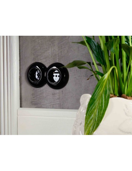 LOFT ENCHUFE 230V CON PIN NEGRO JLM SIN MARCO