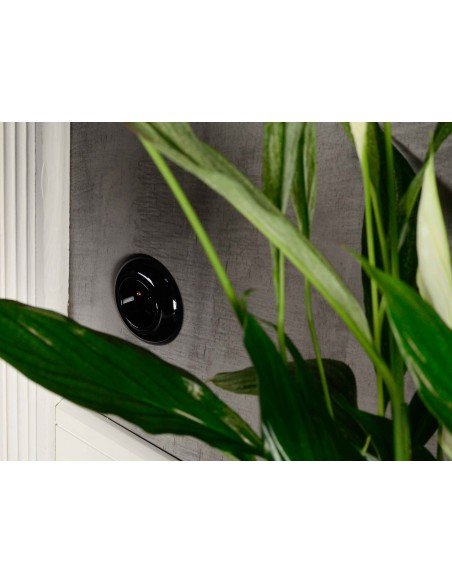 TOMA LOFT 230V SCHUKO NEGRA JLM SIN MARCO