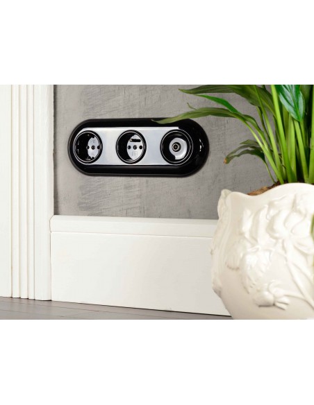 TOMA LOFT 230V SCHUKO NEGRA JLM SIN MARCO