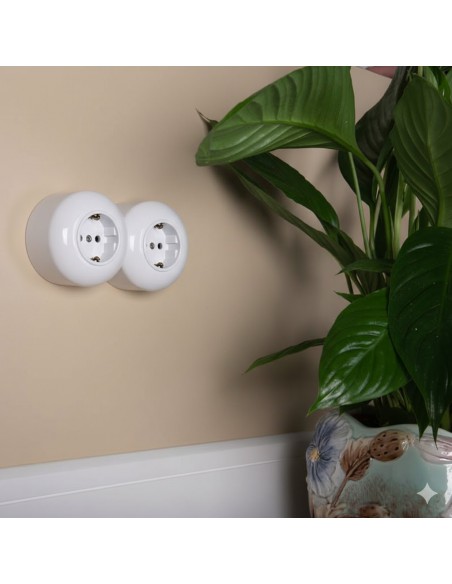 LOFT SZÁMÍTÓGÉP ALJZAT RJ45 FEHÉR FELÜLETRE SZERELHETŐ EGYSZERI JLM